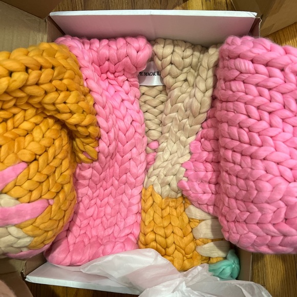 Hope Macaulay Athena Colossal Knit cardigan. Size S/M. - Picture 3 of 4